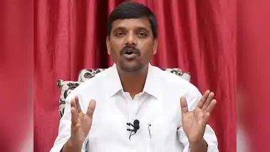 Teenmar Mallanna at the Crossroads