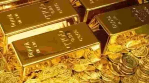 The price of gold has crossed one lakh rupees.