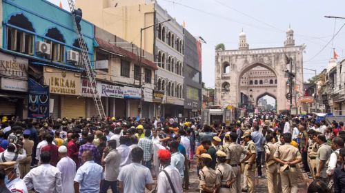 major fire broke out at Gulzar House near Charminar in Hyderabad in the early hours of Sunday morning.