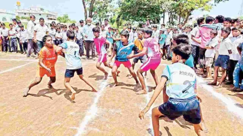 The AP Olympic Association has accused some leaders and sports associations of trying to cash in on the sports quota reservations being provided by the state government to encourage athletes.