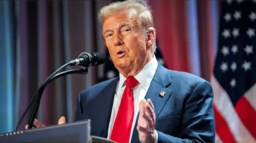 US Federal Workforce Crisis: 100,000 Resignations Hit Government Amidst Trump's 'DRP' Strategy