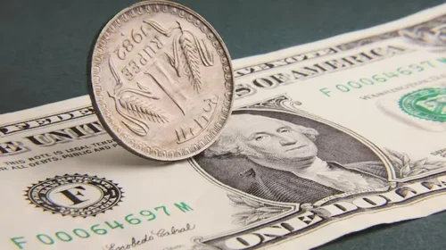 Rupee Hits Record Low of rs 85 50 against US dollar