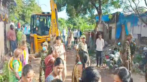 Kondapur Bixapathi Nagar Demolition: HYDRA Razes Illegal Structures Amidst Heavy Police Presence